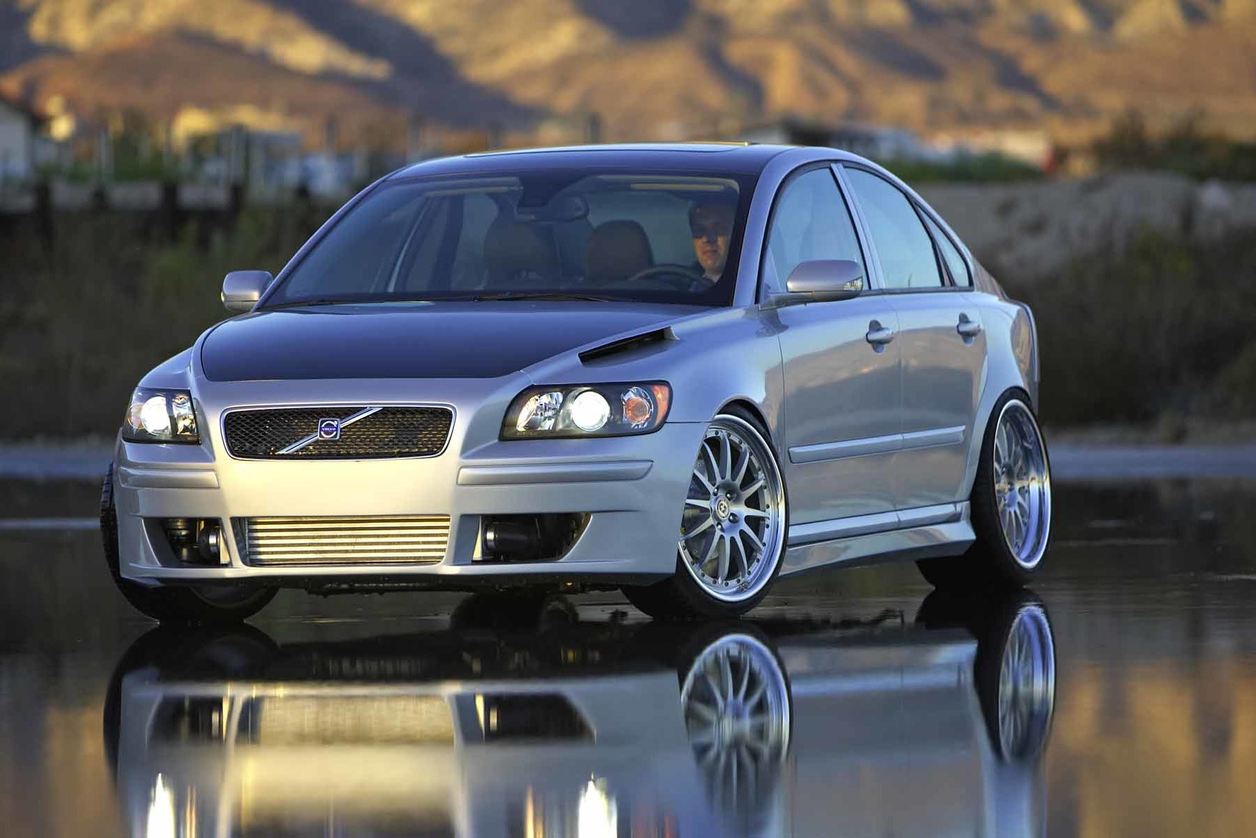 2004.5 Volvo S40 T5 AWD - Benedict Castle Concours